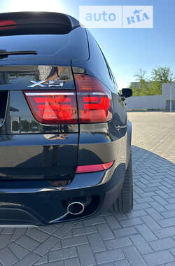 Внедорожник / Кроссовер BMW X5 2010 в Запорожье