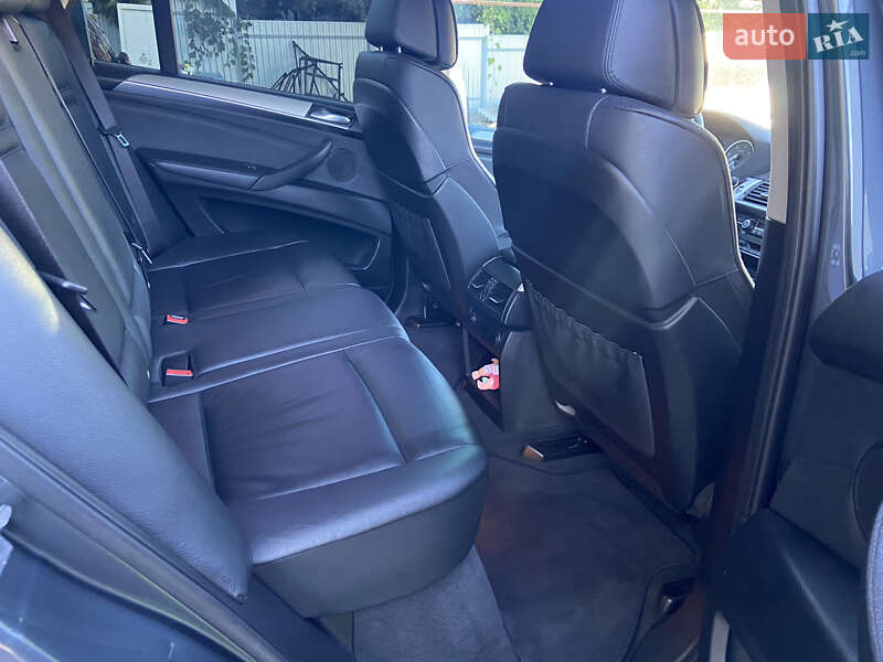 Внедорожник / Кроссовер BMW X5 2013 в Кицмани