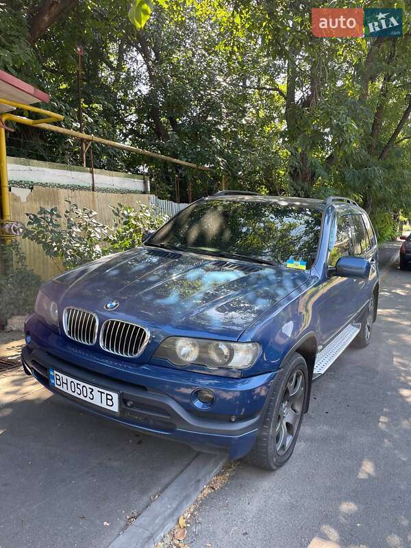 Внедорожник / Кроссовер BMW X5 2003 в Одессе