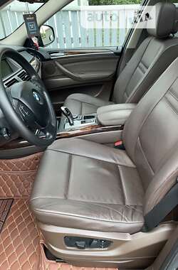 Внедорожник / Кроссовер BMW X5 2010 в Житомире