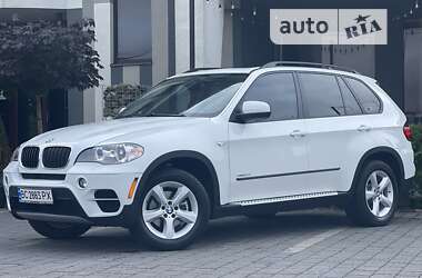 Позашляховик / Кросовер BMW X5 2011 в 