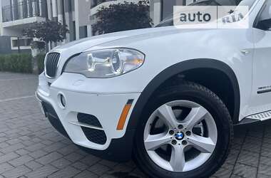 Позашляховик / Кросовер BMW X5 2011 в 