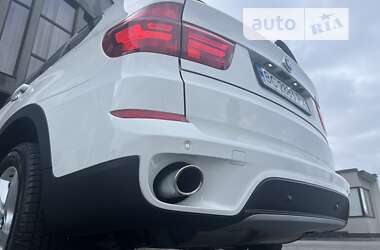 Позашляховик / Кросовер BMW X5 2011 в 