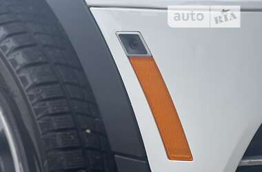 Позашляховик / Кросовер BMW X5 2011 в 