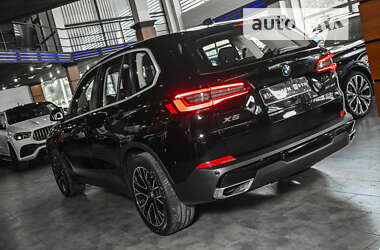 Внедорожник / Кроссовер BMW X5 2021 в 