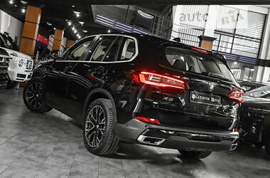 Внедорожник / Кроссовер BMW X5 2021 в 