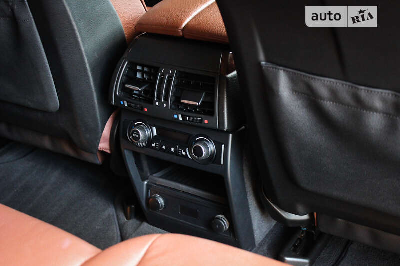 Позашляховик / Кросовер BMW X5 2013 в Одесі