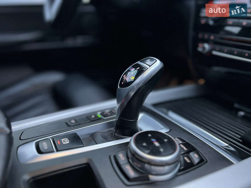 Внедорожник / Кроссовер BMW X5 2014 в Ровно
