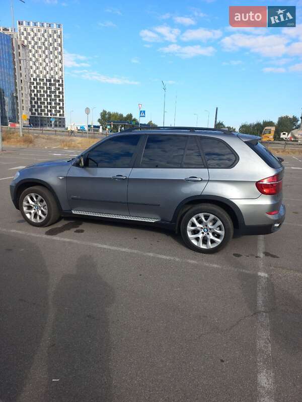 Внедорожник / Кроссовер BMW X5 2010 в Киеве