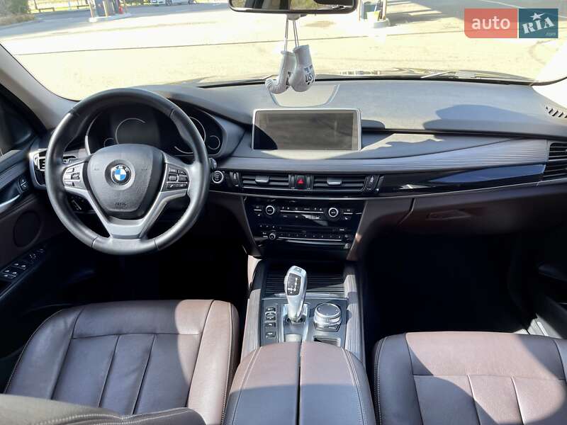 Внедорожник / Кроссовер BMW X5 2017 в Днепре