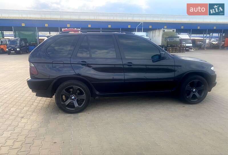 Внедорожник / Кроссовер BMW X5 2004 в Одессе