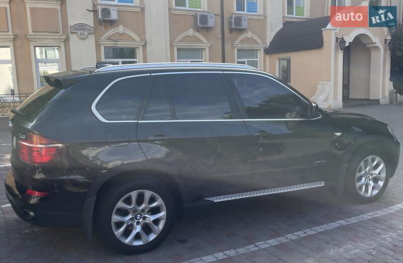 Внедорожник / Кроссовер BMW X5 2012 в Киеве
