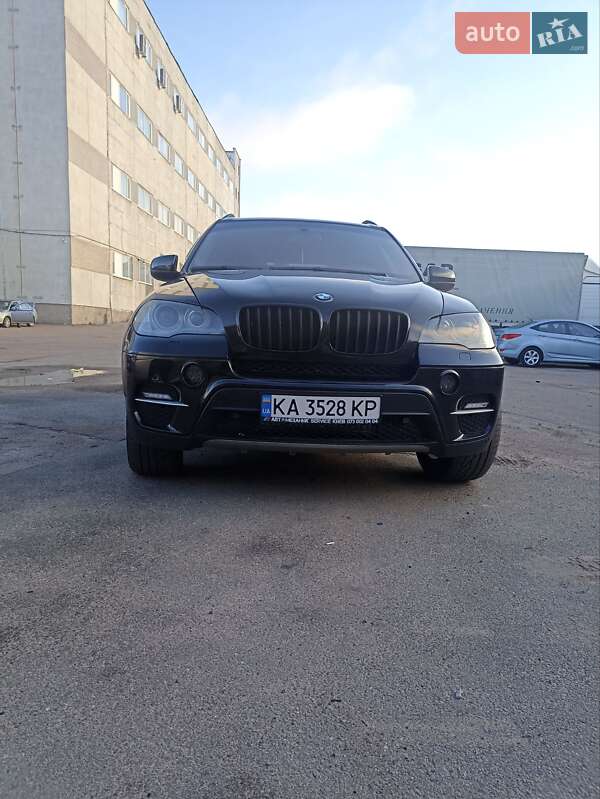 BMW X5 2011