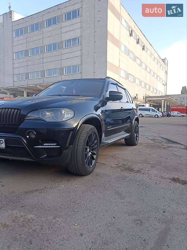 Позашляховик / Кросовер BMW X5 2011 в Києві