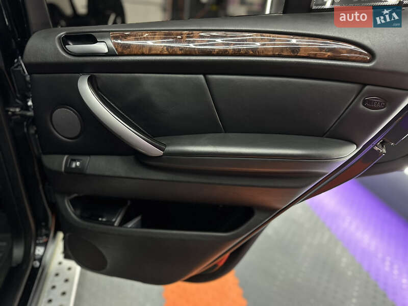 Внедорожник / Кроссовер BMW X5 2005 в Житомире