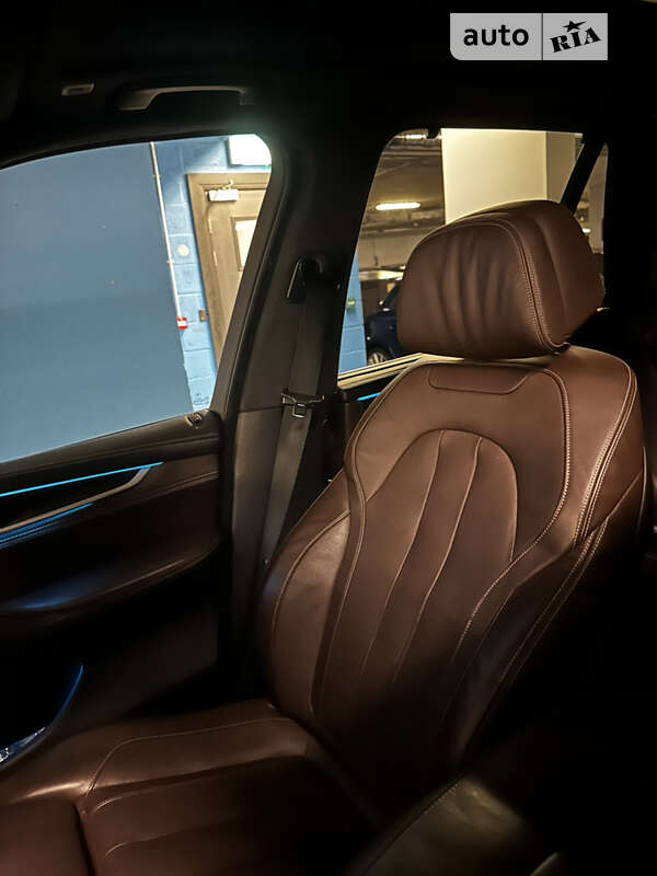Внедорожник / Кроссовер BMW X5 2016 в Киеве