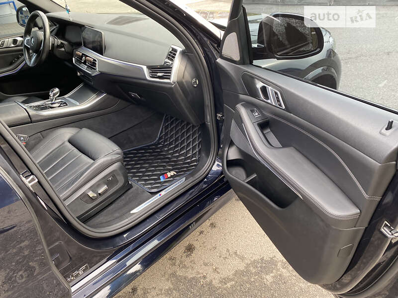 Внедорожник / Кроссовер BMW X5 2019 в Черкассах