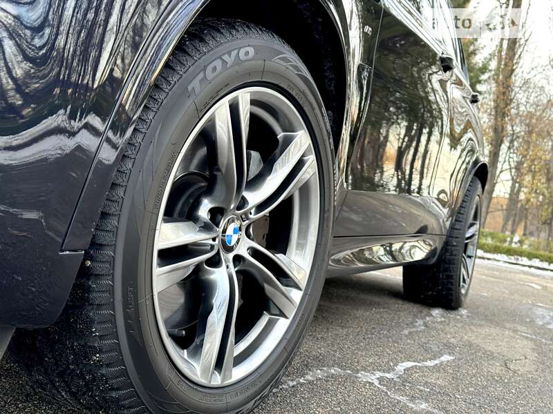 Позашляховик / Кросовер BMW X5 2013 в Києві