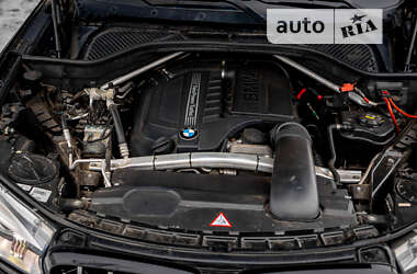 Позашляховик / Кросовер BMW X5 2014 в Чернівцях
