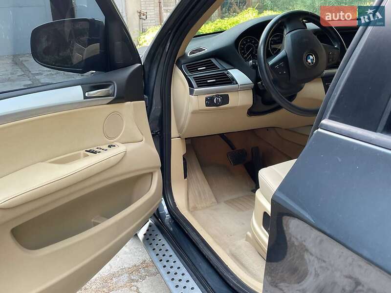 Позашляховик / Кросовер BMW X5 2012 в Подільську