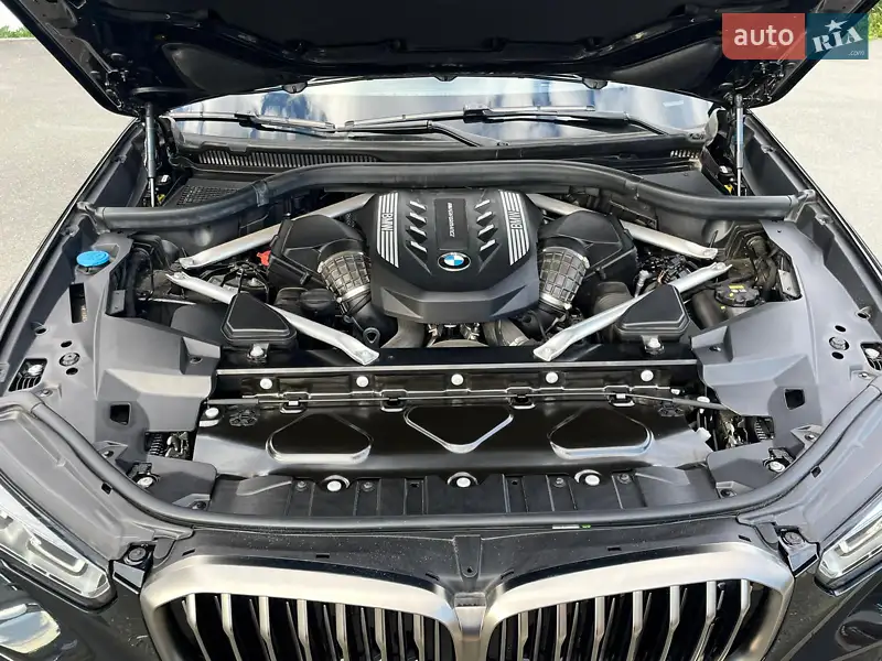Позашляховик / Кросовер BMW X5 2019 в 