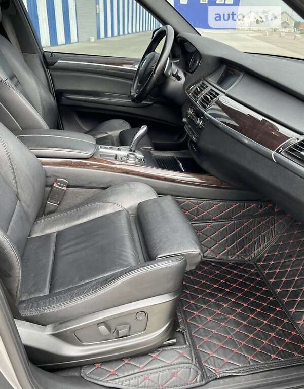Позашляховик / Кросовер BMW X5 2012 в Миколаєві фото 5 Позашляховик / Кросовер BMW X5 2012 в Миколаєві