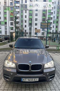 Позашляховик / Кросовер BMW X5 2011 в Івано-Франківську