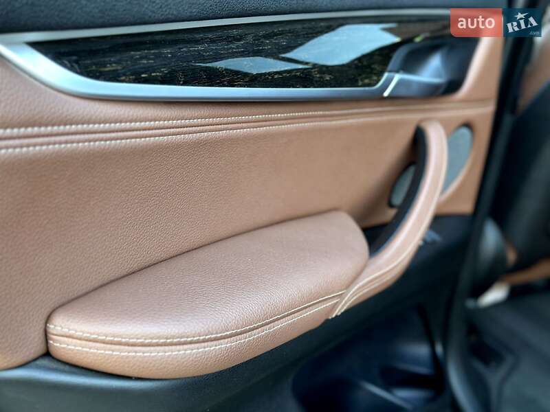 Позашляховик / Кросовер BMW X5 2017 в Косові