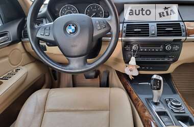 Внедорожник / Кроссовер BMW X5 2010 в Пирятине