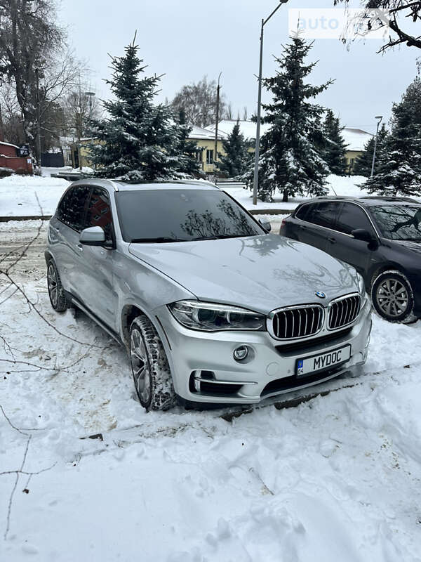 Позашляховик / Кросовер BMW X5 2016 в Новомосковську