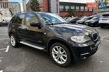 Внедорожник / Кроссовер BMW X5 2011 в Киеве