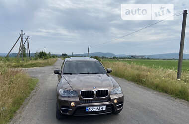 Внедорожник / Кроссовер BMW X5 2012 в Хусте