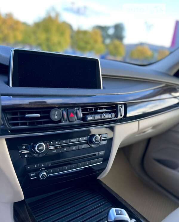 Позашляховик / Кросовер BMW X5 2015 в Дніпрі фото 10 Позашляховик / Кросовер BMW X5 2015 в Дніпрі