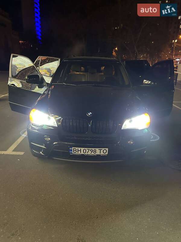 Позашляховик / Кросовер BMW X5 2013 в Одесі