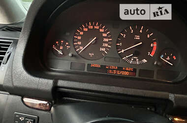 Внедорожник / Кроссовер BMW X5 2002 в Днепре