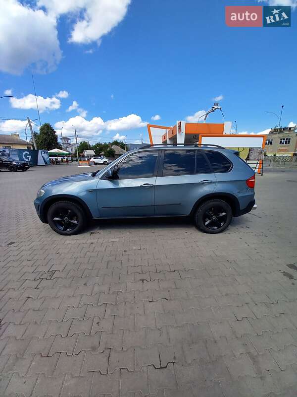 Позашляховик / Кросовер BMW X5 2008 в Чернівцях