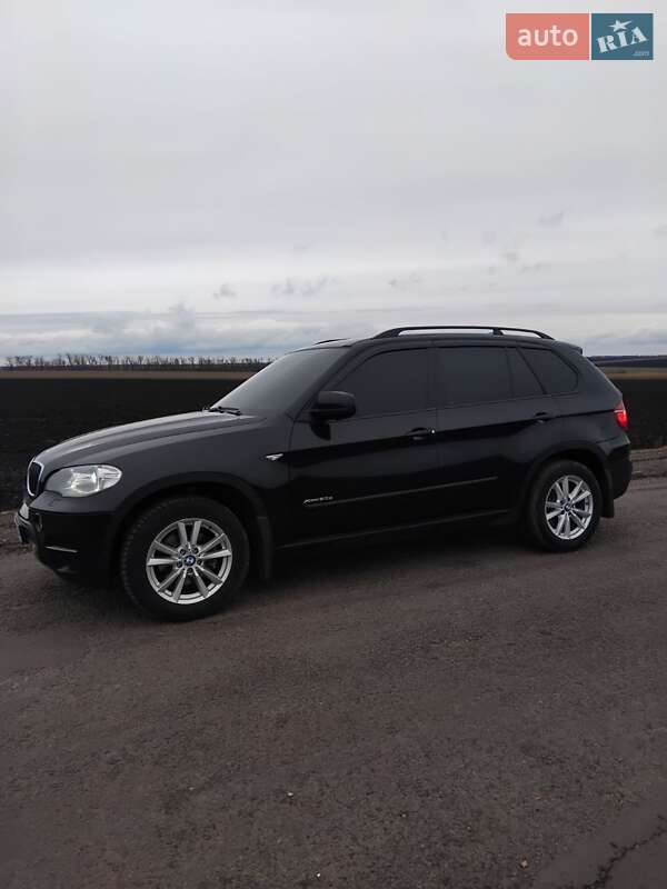 Позашляховик / Кросовер BMW X5 2011 в Полтаві