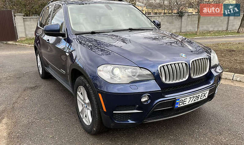 Внедорожник / Кроссовер BMW X5 2013 в Ровно