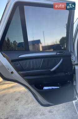 Внедорожник / Кроссовер BMW X5 2004 в Одессе