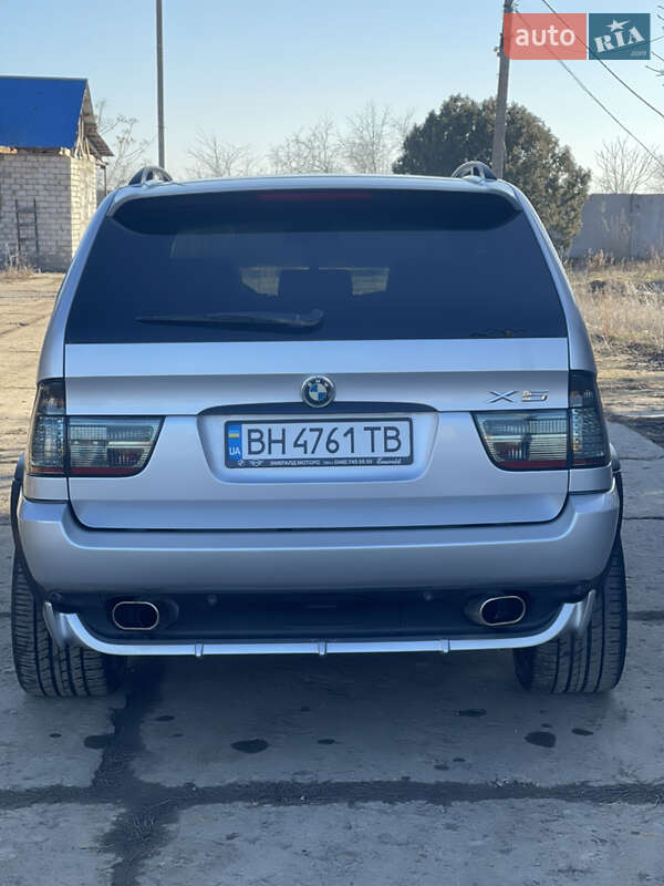 Внедорожник / Кроссовер BMW X5 2004 в Одессе