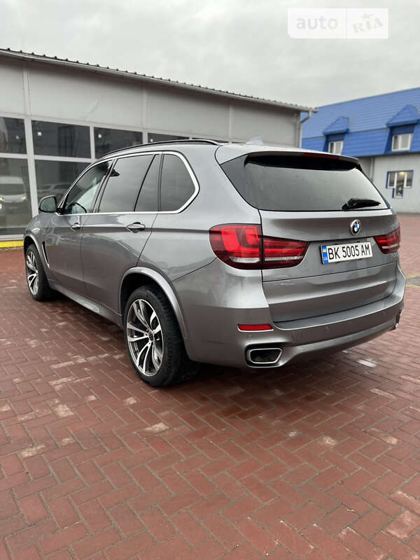 Позашляховик / Кросовер BMW X5 2014 в Рівному
