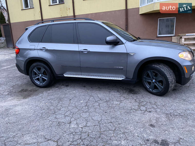 Внедорожник / Кроссовер BMW X5 2010 в Хмельницком
