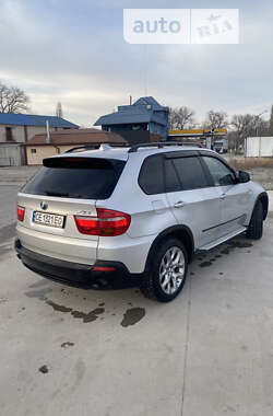 Внедорожник / Кроссовер BMW X5 2010 в Черновцах