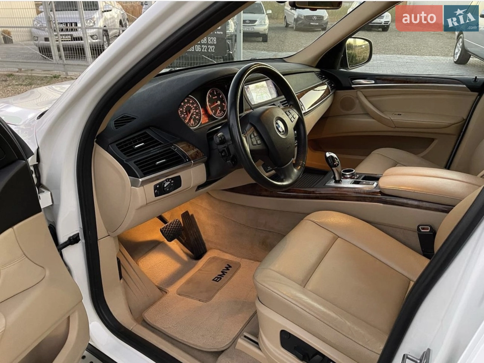 2010 BMW X5 - мініатюра 22