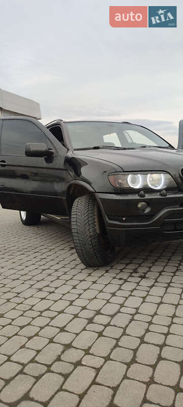 Позашляховик / Кросовер BMW X5 2001 в Івано-Франківську