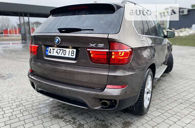 Внедорожник / Кроссовер BMW X5 2013 в Бурштыне