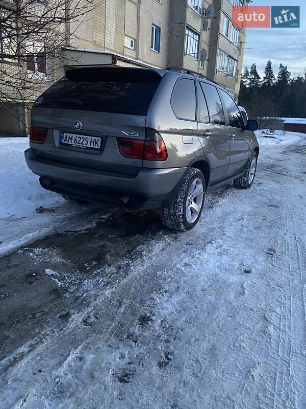 Позашляховик / Кросовер BMW X5 2005 в Києві