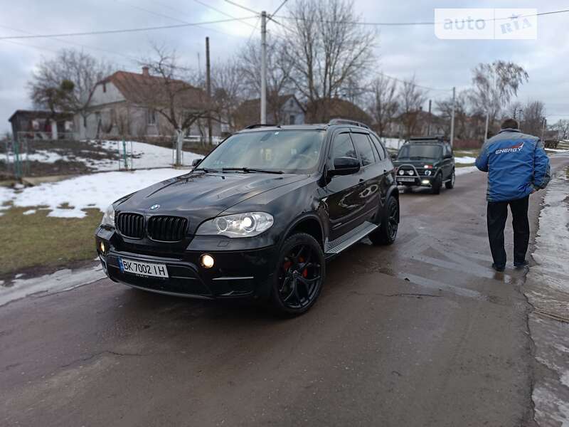 Внедорожник / Кроссовер BMW X5 2012 в Млинове