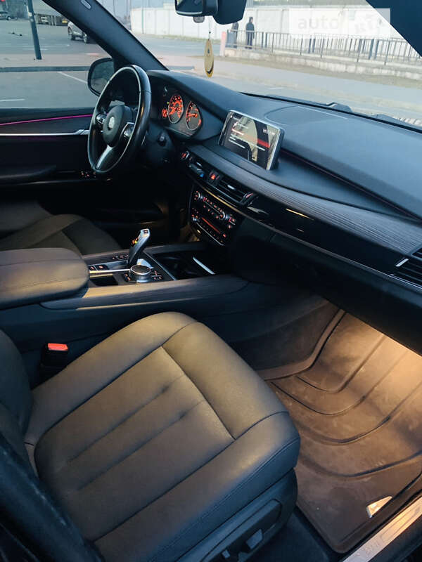 Позашляховик / Кросовер BMW X5 2016 в Києві