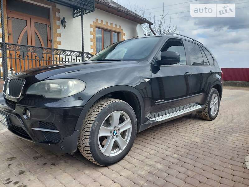 Внедорожник / Кроссовер BMW X5 2011 в Черновцах